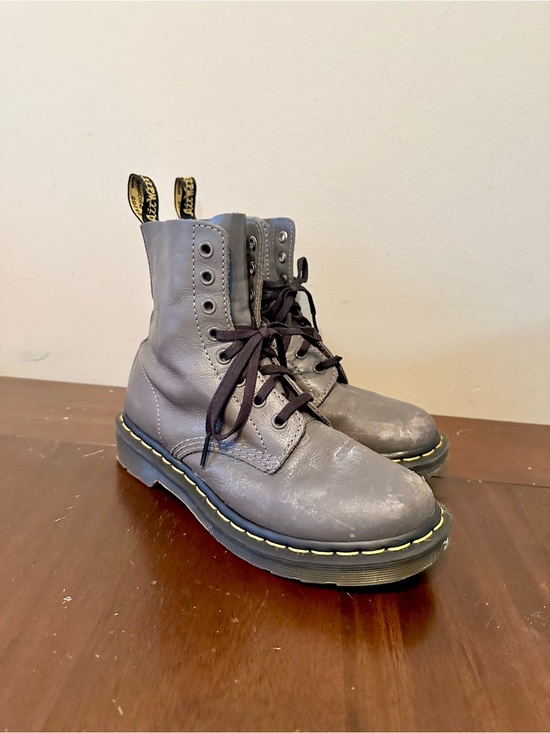 Dr. Martens Shoes - Dr. Martens 1460 Original Gray Leather 8-Eye Lace Up Boots Sz 7
